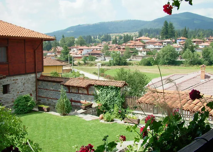 Hadji Neikovi Guest Houses