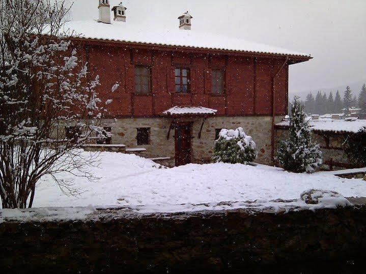 Hadji Neikovi Guest house 2*