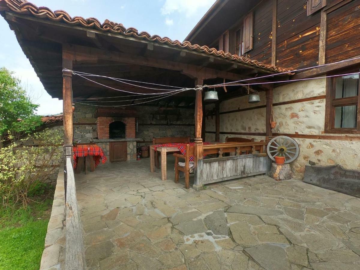 Hadji Neikovi Guest house 2*