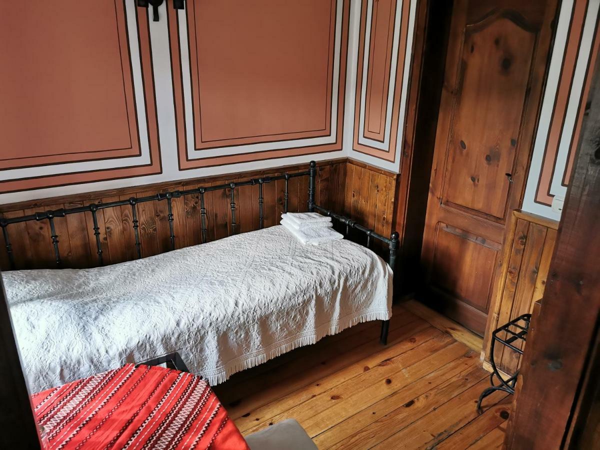 Hadji Neikovi Guest house 2*
